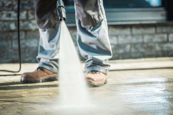 Pressure Washing and Roof Cleaning In Southeastern Michigan 1